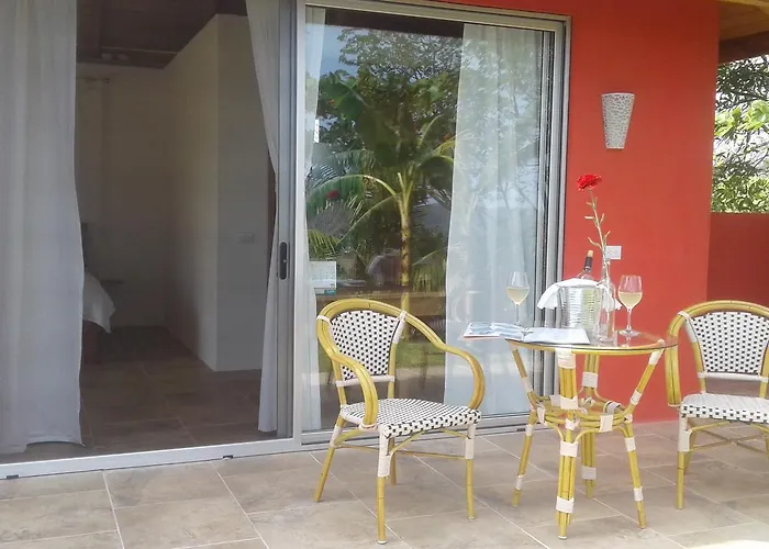El Nido Rojo Bed and breakfast