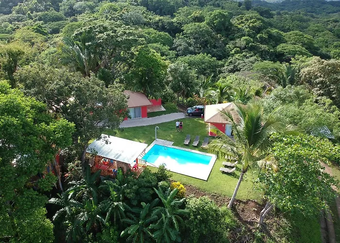 El Nido Rojo Sámara